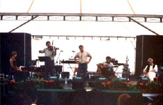 Eire Nua in concert - 1998