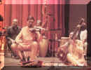 Sharadi_al_Teatro_Regio_di_Torino_2002.jpg (34115 byte)